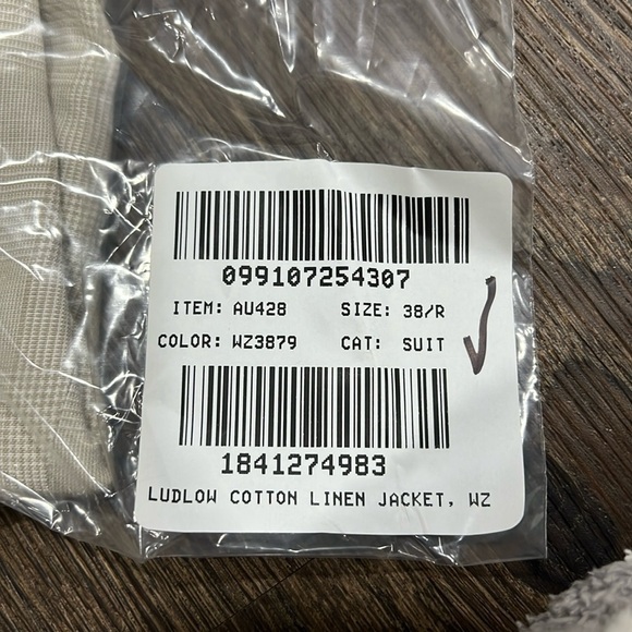 J Crew Ludlow Slim-fit unstructured suit jacket in Irish cotton-linen AU428 - Picture 3 of 3